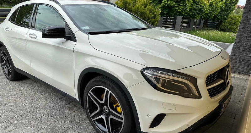 Mercedes-Benz GLA cena 76000 przebieg: 197000, rok produkcji 2016 z Jarosław małe 172